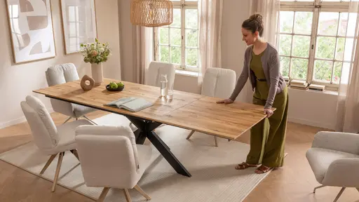 Esstisch Liora - ausziehbar, LB ca. 180x95 cm, Wildeiche massiv, natur geölt