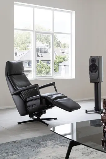 Sessel Possitano - motor. Relaxfunktion und Aufstehhilfe, Leder, Schwarz