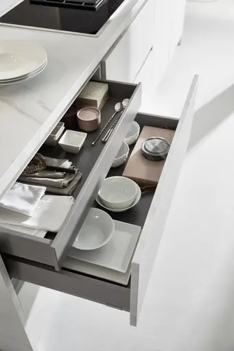 Inselküche 51.190 CO 3 520, Mattlack Achatgrau