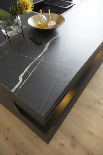 Inselküche 56.210 GL 3 521, Onyxschwarz