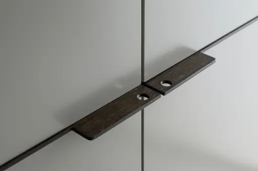 Drehtürenschrank Matera - BHT ca. 301x235x60 cm, Lack Matt, Muschelgrau, Griffe Coffee