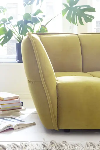 Sofa Hedda - 2-Sitzer, Velour, Senfgelb
