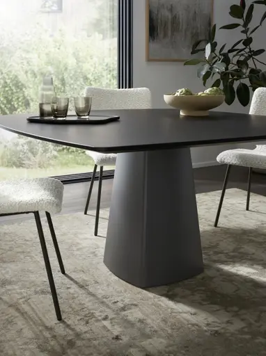 Esstisch Cono - LB ca. 140x140 cm, Eiche massiv, Schwarz