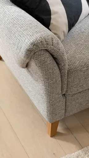 Ecksofa Almyra - 2,5-Sitzer mit Ottomane rechts, inkl. Schlaffunktion und Bettkasten, Stoff, Silbergrau