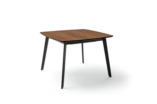 Esstisch - LB ca. 110x110 cm, Nußbaum Furnier