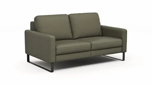 Sofa Enna - 2,5-Sitzer, Armlehne A, Leder, Olive, Kufe, Schwarz