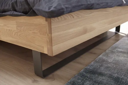 Bett Lenoso - Liegefläche ca. 180x200 cm, Eiche massiv, Kunstleder Anthrazit