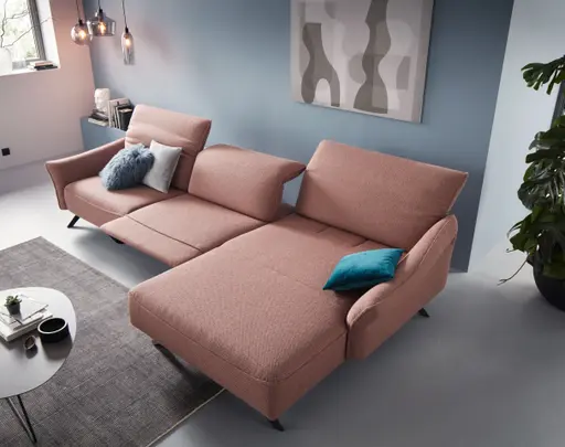 Ecksofa Bormio - 3-Sitzer mit Longchair rechts inklusive Relaxfunktion (motorisch), Stoff, Pfirsich