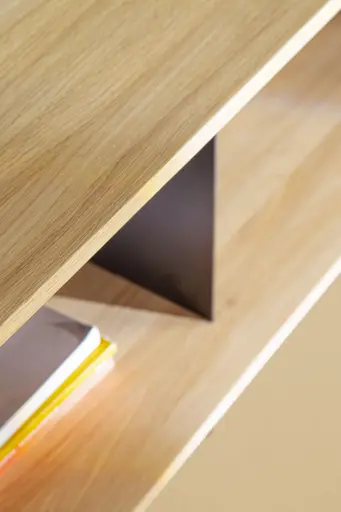 Regal Olai - Asteiche massiv, Wangen, Schwarz