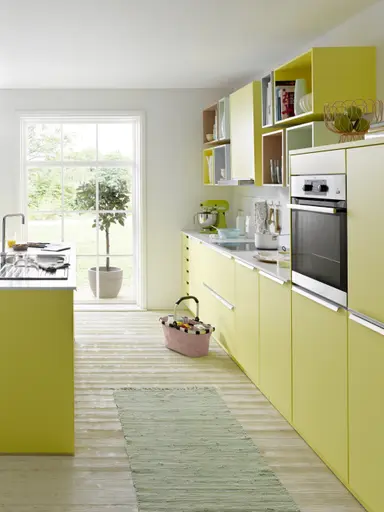 Inselküche 55.100 GL 9 500, Pastellgelb Satinlack