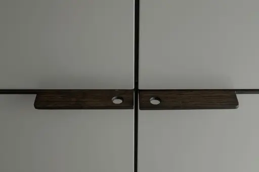 Drehtürenschrank Matera - BHT ca. 301x235x60 cm, Lack Matt, Muschelgrau, Griffe Coffee