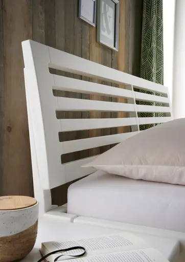 Bettgestell 1660 - Liegefläche ca. 180x200 cm, Kiefer massiv, Weiß