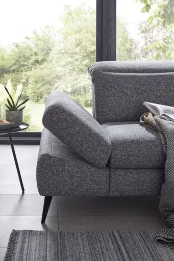 Ecksofa Alegria - 2,5-Sitzer mit Ecke rechts inkl. Kopfteil/ Armlehne/ Sitztiefe verstellbar, Stoff, Graublau