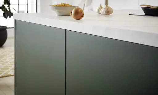 Inselküche 54.160 CO 4 521, Kristallweiß samtmatt Lack