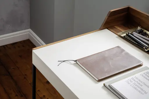 Schreibtisch - Nussbaum, Natur, Lack, Weiß