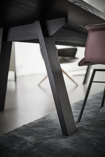 Esstisch Mileto - LB ca. 220 x 100 cm, Asteiche massiv, Schwarz, Naturdesignplatte