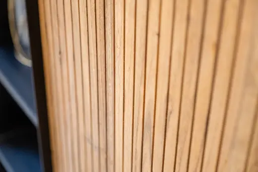 Highboard - mit Beleuchtung, B ca. 118 cm, Akazie massiv