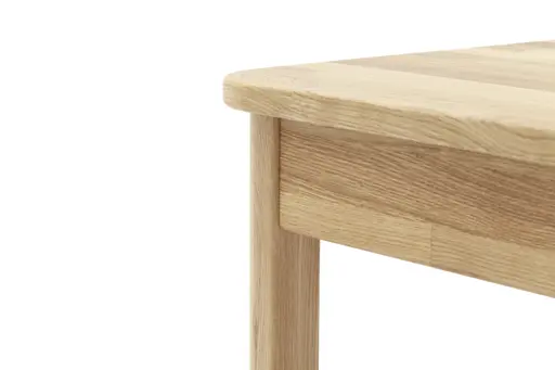 Esstisch - LB ca. 80x80 cm, Wildeiche massiv geölt