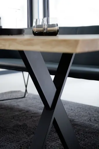 Esstisch 3100 - LB ca. 200x100 cm, Asteiche massiv, Waldkante, Kreuzfuß, Schwarz