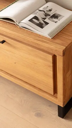 Lowboard Farmingdale light - Eiche massiv, natur geölt