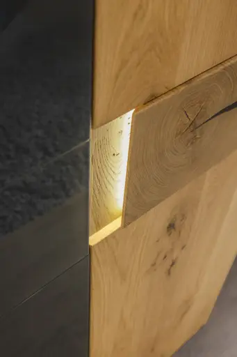 Drehtürenschrank - B. ca. 301 cm, Außentüren Wildeiche massiv mit Hirnholzeinlage massiv, Farbglas Graphit