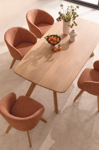 Esstisch Nayara - LB ca. 200x100 cm, Eiche massiv, satin gebeizt matt lackiert