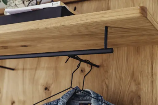 Garderobe - Balkeneiche massiv