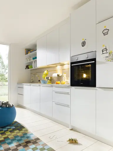 Küchenzeilen 56.100 2 525, Kristallweiß