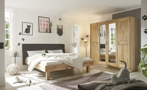 Drehtürenschrank- B ca. 202 cm, Eiche, Massiv, Geölt