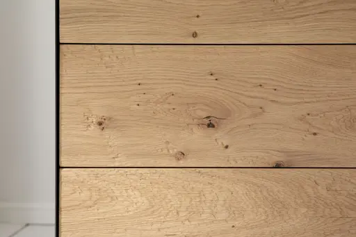 Kommode Jan - Wildeiche massiv, Metall