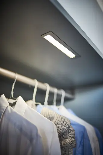 Drehtürenschrank Loretto - B ca. 304 cm, Lack matt, Hellgrau, Rauchglas