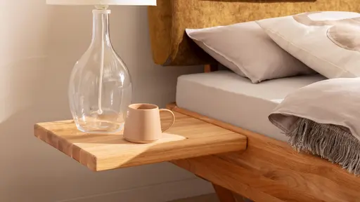 Nachttisch 1660 - Wildeiche massiv, natur geölt