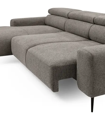 Ecksofa - Longchair links mit 2-Sitzer, Sitzvorzug motorisch, Kopfteil verstellbar, Stoff, Sand