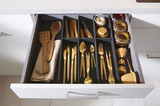 Küchenzeile 51.210 10 525, weiß matt AFP