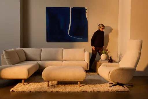 Ecksofa Stina - 3-Sitzer mit Ecke rechts, Armlehne verstellbar, Stoff, Curry