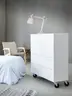 Highboard Edge - Lack weiß, auf Rollen