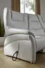 Trapezsofa EM Aarhus - mit Cumulyfunktion elektrisch inkl. ausklappbarer mittl. Rücken, Leder, Silbergrau